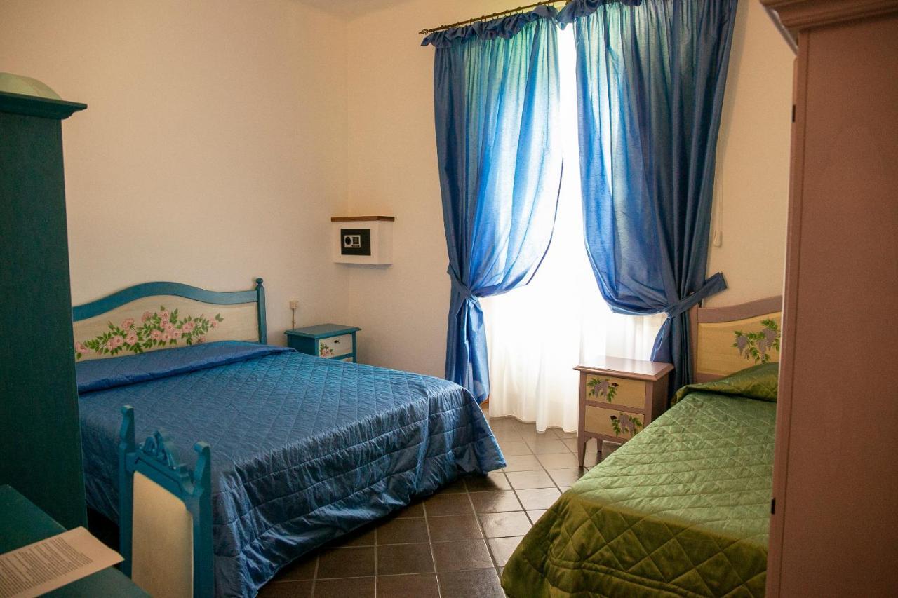 La Villetta Food & Drink Rooms For Rent - No Reception - LʼAquila Zewnętrze zdjęcie