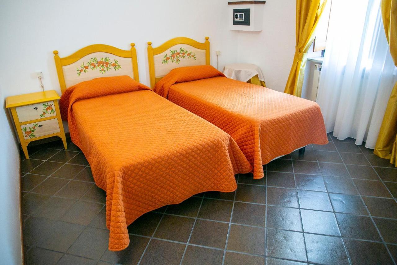 La Villetta Food & Drink Rooms For Rent - No Reception - LʼAquila Zewnętrze zdjęcie