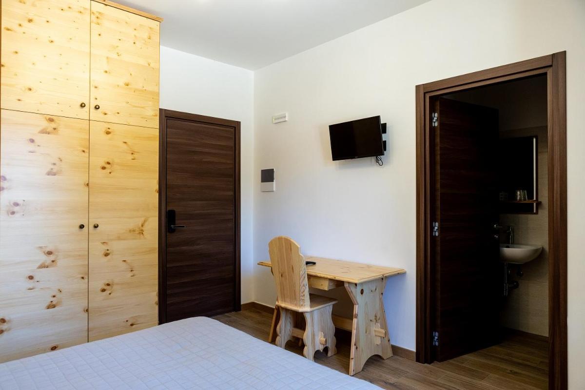 La Villetta Food & Drink Rooms For Rent - No Reception - LʼAquila Zewnętrze zdjęcie